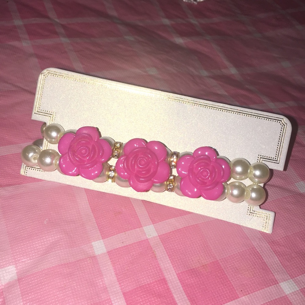 🎈SALE🎈🌷#10.”PEARLS & ROSES”🌷 - Picture 3 of 10